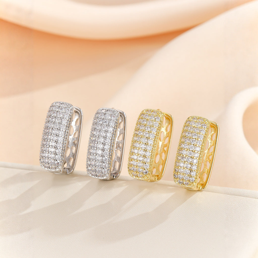 Fashionable And Minimalist Zircon Ear Buckle