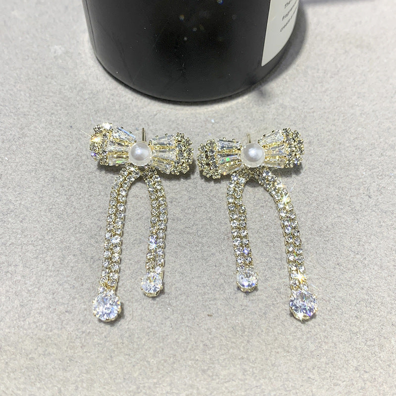 Niche New Arrival Sparkling Diamond Bow Tassel Earrings