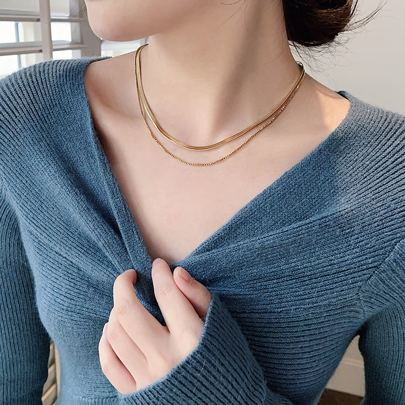 Women's Camellia Copper Pendant Necklace