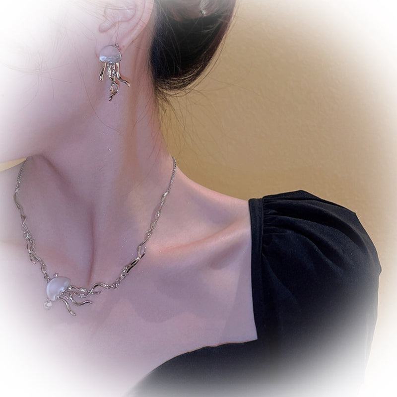 Deep-sea Jellyfish Frosted Necklace And Earrings