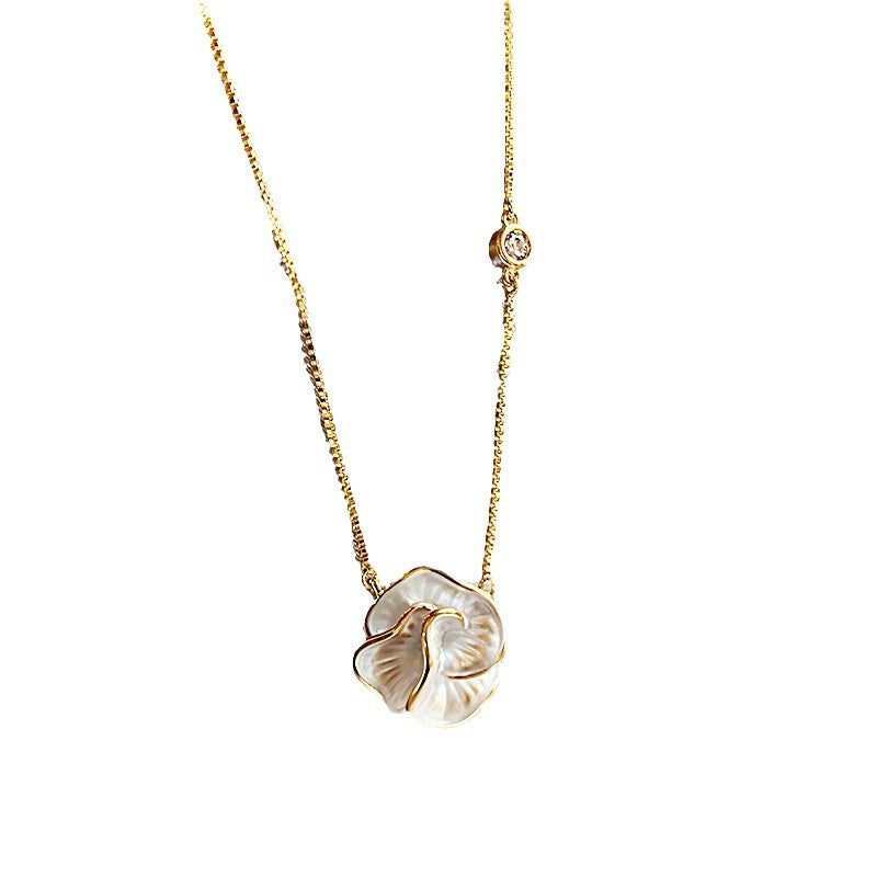 Women's Camellia Copper Pendant Necklace