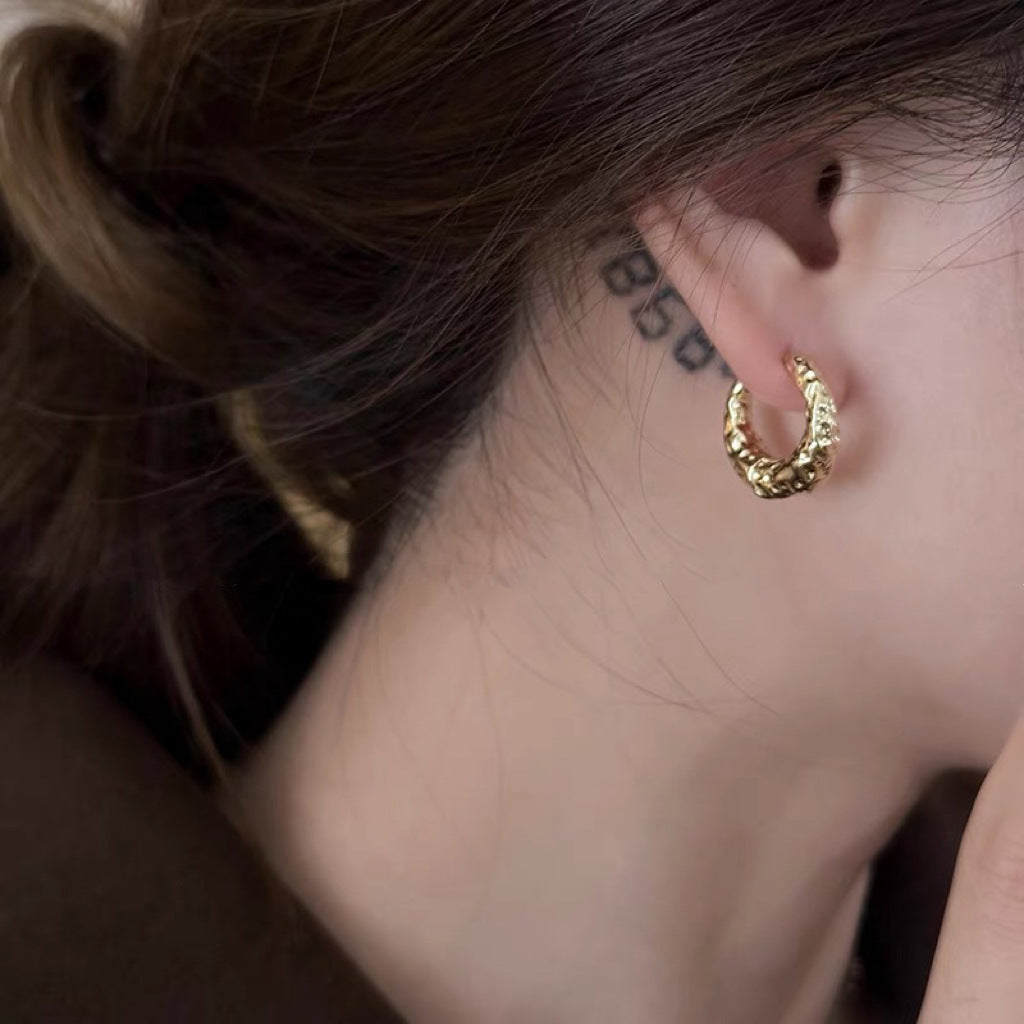 Women's Simple Irregular Croissant Plain Hoop Earrings
