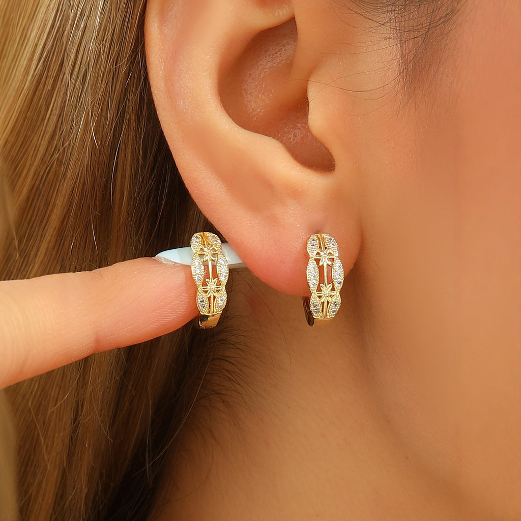 Fashionable And Luxurious Hollow Out Earrings For Women