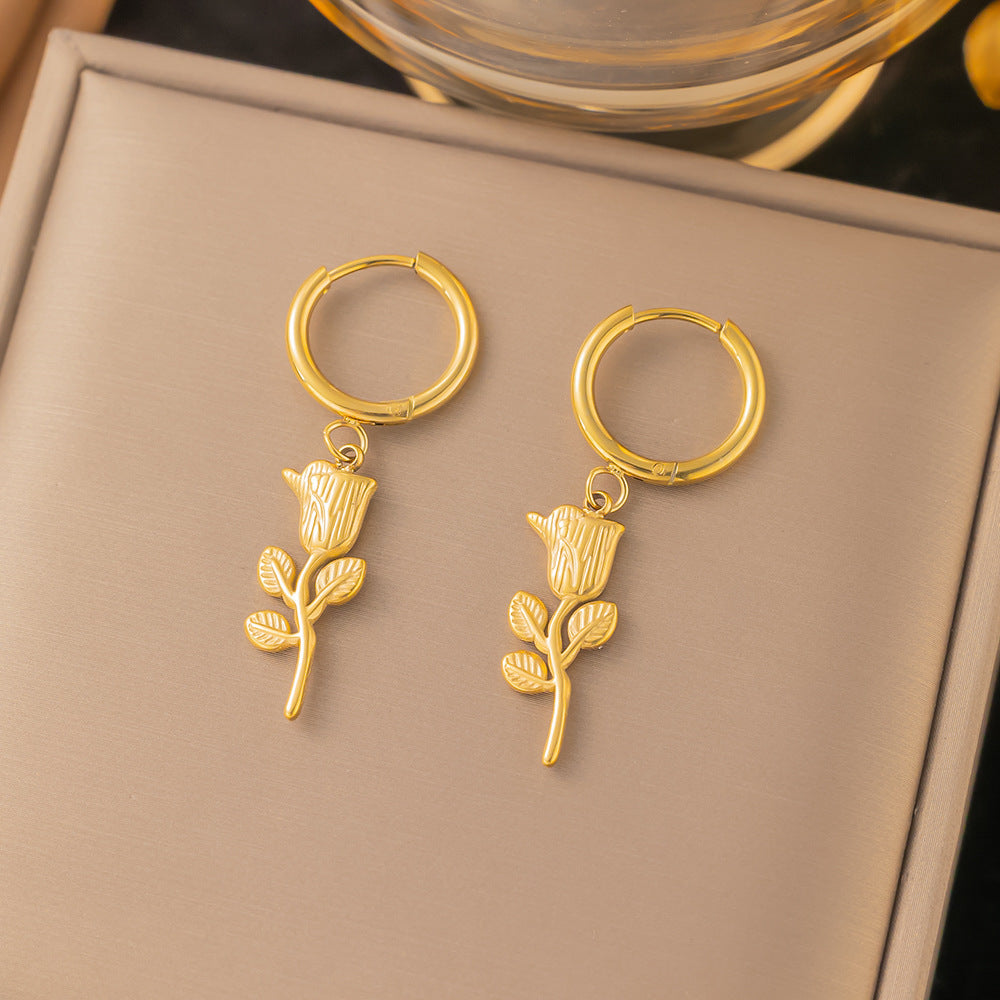 Rose Necklace Simple And Sweet Style Pendant Versatile Pendant Collarbone Chain Titanium Steel Material Versatile Trend